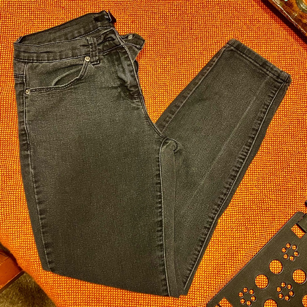 Forever 21 Black Skinny Jeans